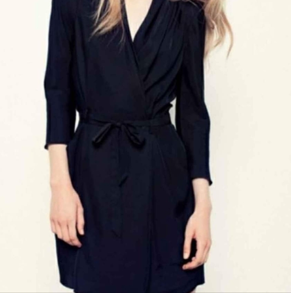 Aritzia Dresses & Skirts - ARITZIA Franca dress